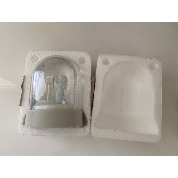 Vintage 1986 Precious Moments I'm Sending You a White Christmas Snow Globe EUC - Picture 8 of 16